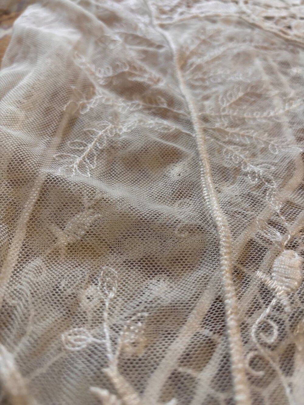 Vintage Boho Ivory Crochet Lace Tunic Top Sheer Embroidered Festival - Picture 5 of 5